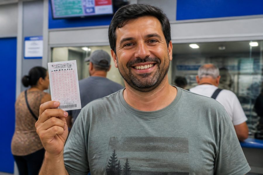 Mega-Sena acumula e prêmio chega a R$ 48 milhões; quina paga R$ 36 mil
