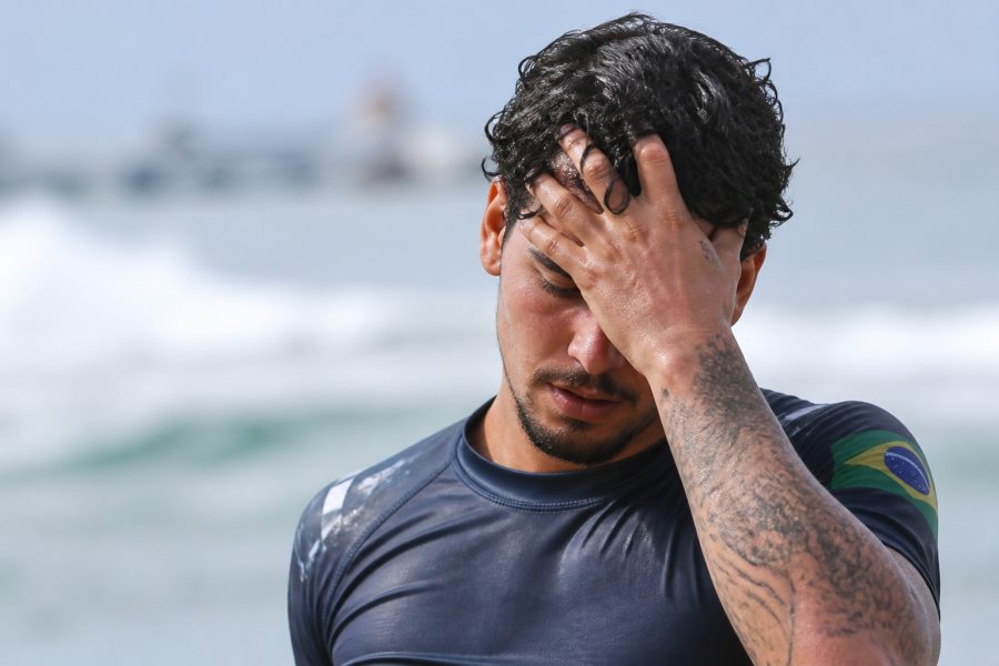 Medina é vice-campeão em Fiji após nota 10 eletrizante na WSL