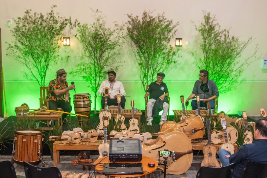 Mestres da Cultura Popular celebram patrimônio e tradição caiçara em Paranaguá