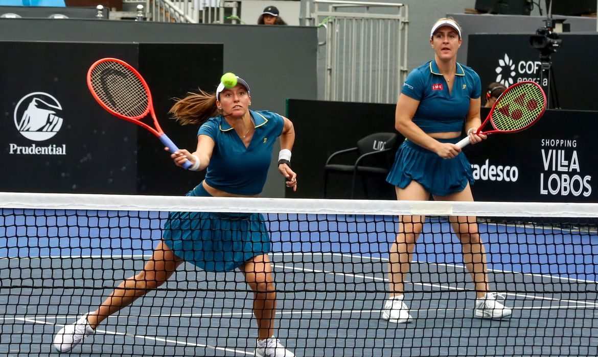 Luisa Stefani avança à semifinal do SP Open sem entrar em quadra