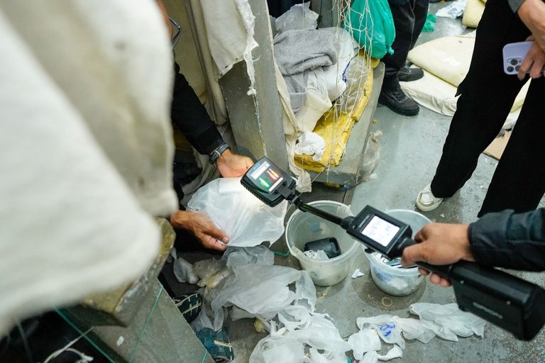Operação Mute recolhe 442 celulares em presídios de 16 estados
