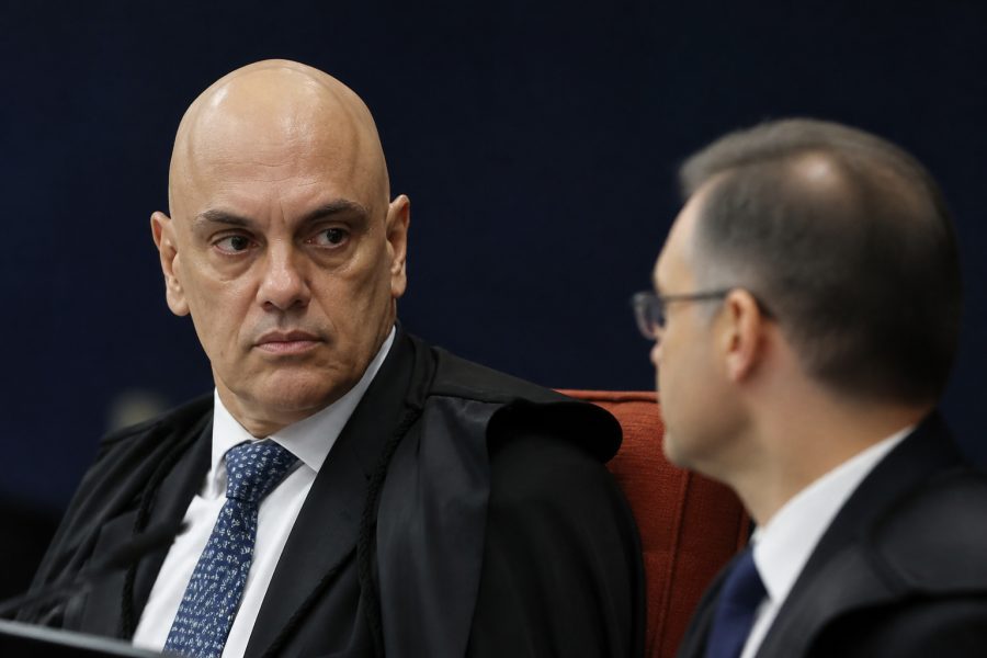 Crise no STF: Oposição acusa Moraes de retaliar Mendonça após escândalo