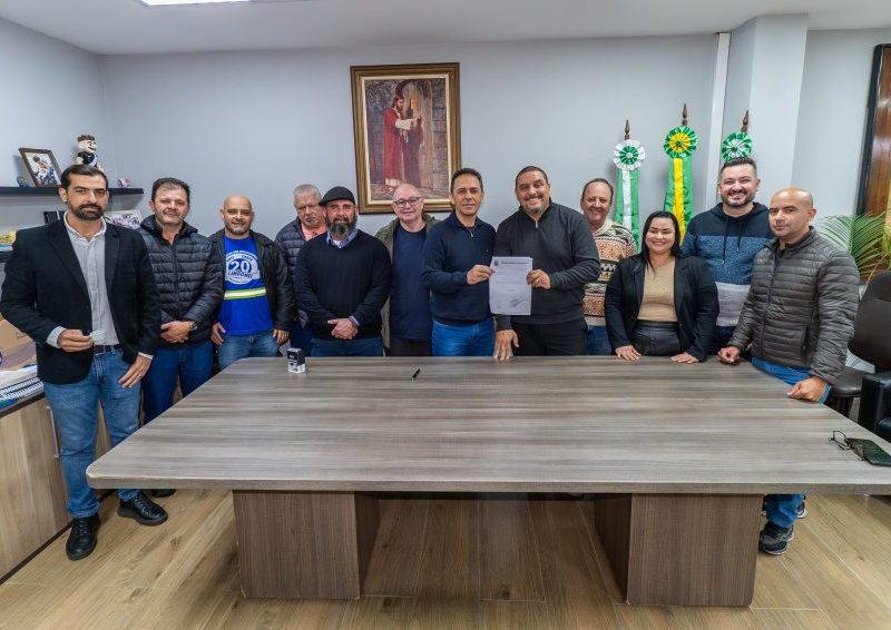 Paranaguá sanciona lei de proteção à infância e apoio familiar