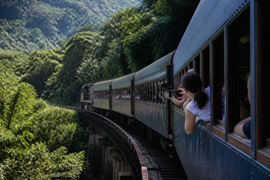 Passeio de trem para Morretes tem desconto no feriado