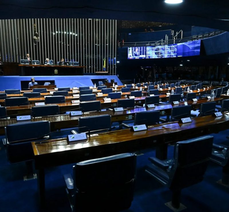 Pesquisa Paraná aponta liderança na disputa pelo Senado no Ceará