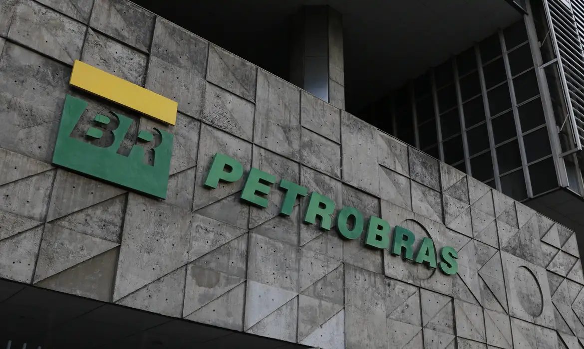 Petrobras avança na África e vai explorar petróleo na Costa do Marfim