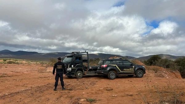 Polícia Federal combate garimpo ilegal e lavagem de dinheiro
