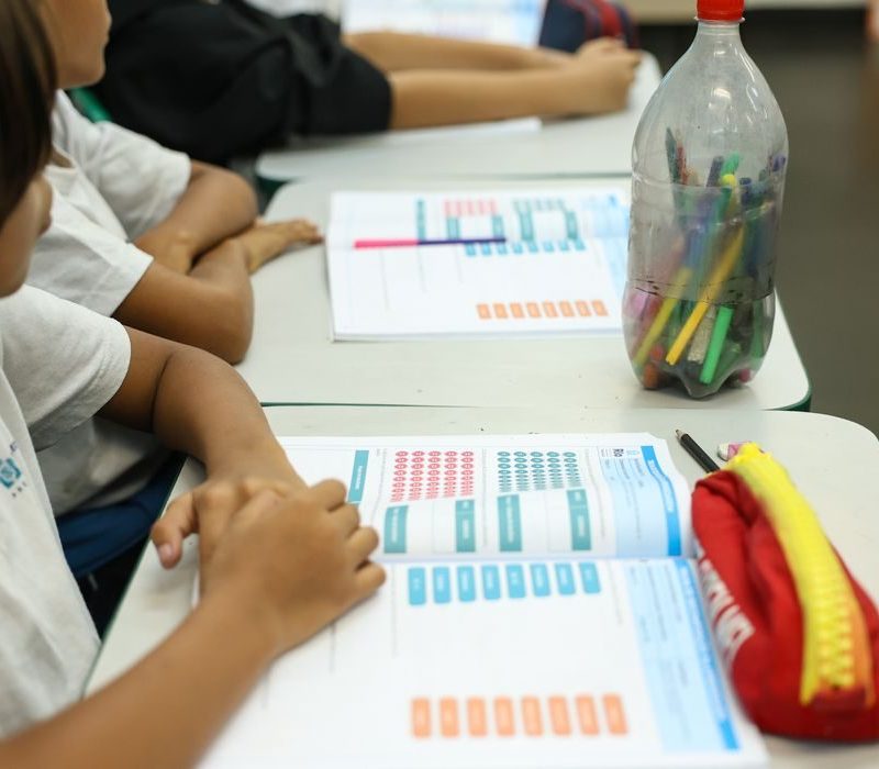 Programa de bolsas vai incentivar formação para a educação básica