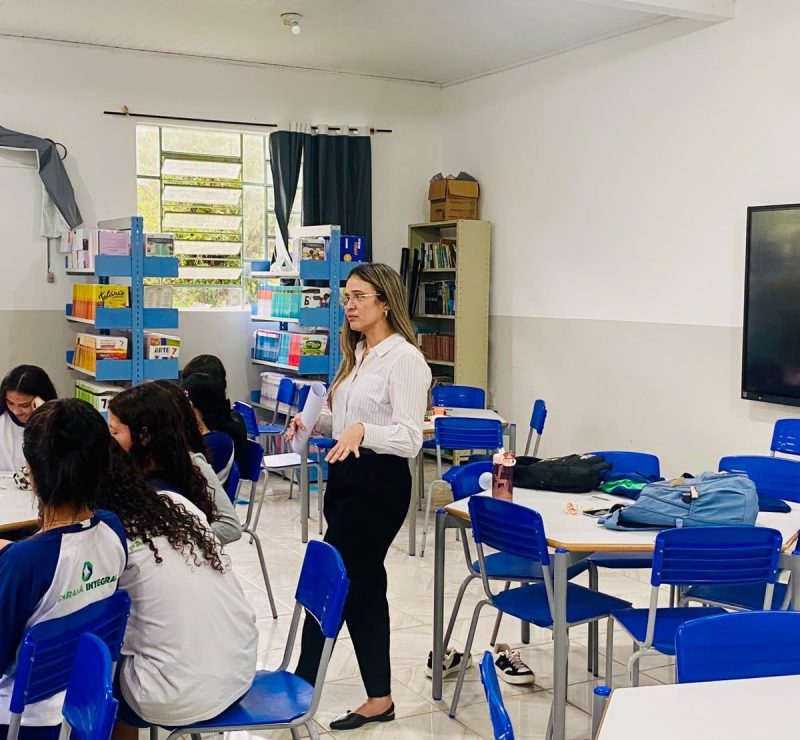 Projeto em Antonina debate identidade e escolhas com jovens