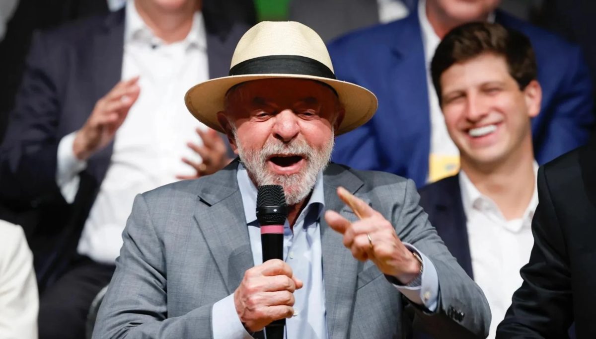 PT pede 20 direitos de resposta no TSE contra Flávio e PL no Instagram