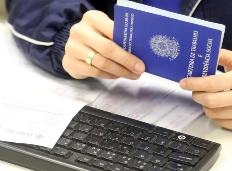 Mutirão em Curitiba oferece mais de 16 mil vagas de emprego e serviços