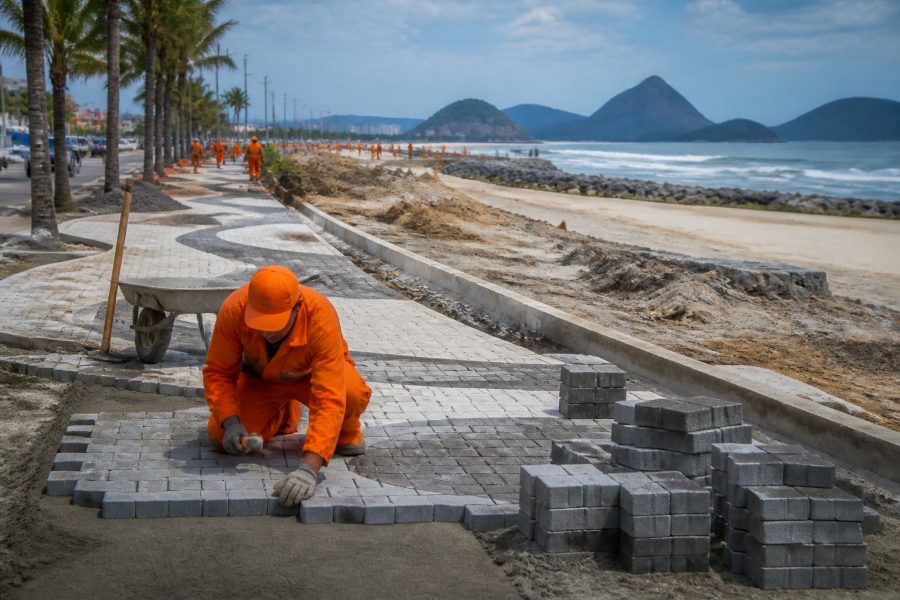 Revitalização da orla de Pontal do Paraná atinge 37% de progresso