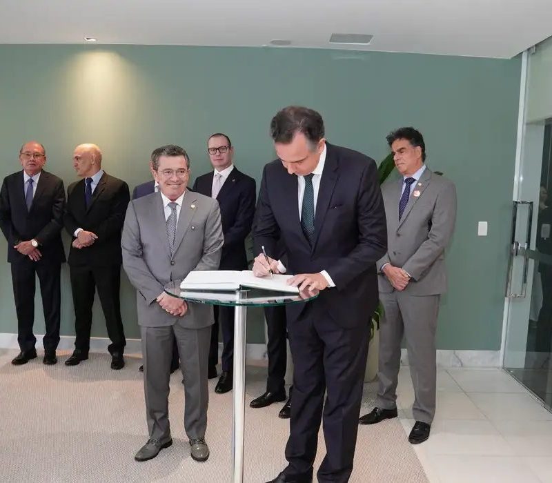 Rodrigo Pacheco assume cadeira de ministro no Tribunal de Contas da União