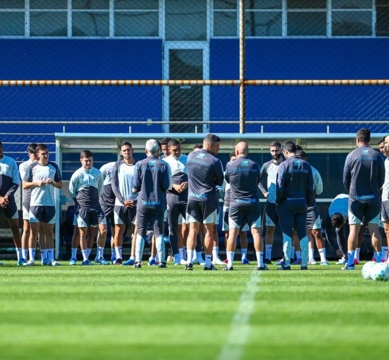 Bastidores do Grêmio revelam duração dos treinos de Luís Castro