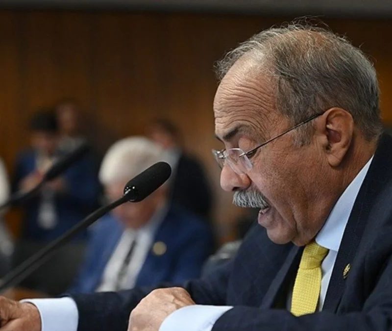 Senado aprova teto da inflação para reajustes na conta de luz