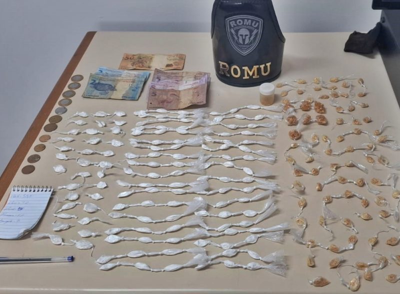 Homem pula muro de obra após fuga frustrada e acaba preso por tráfico