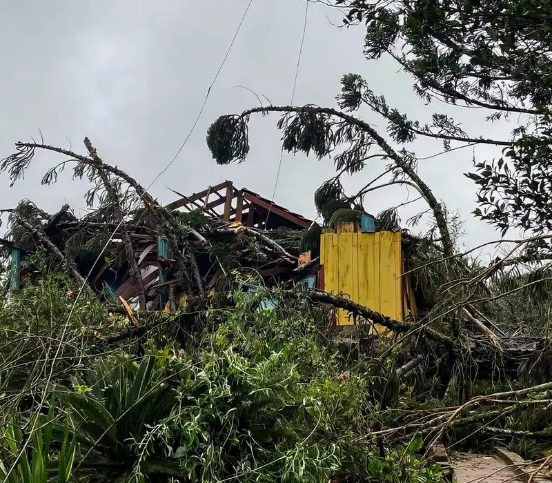 Alerta vermelho no sul: tempestade, granizo e ventos acima de 100 km/h