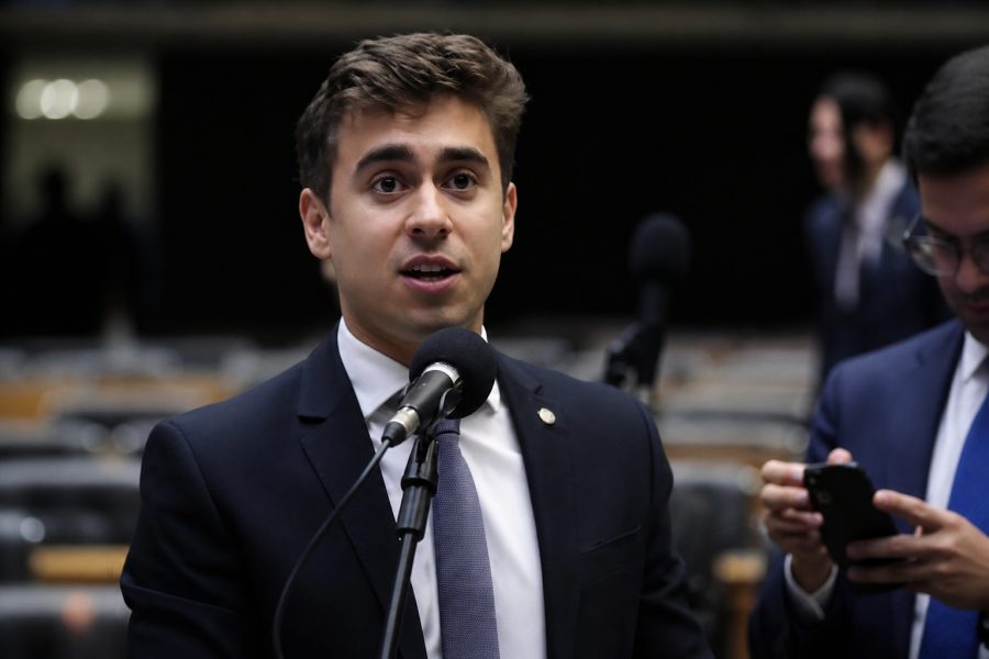 TRE-MG determina retirada de matérias sobre Nikolas Ferreira e Vorcaro