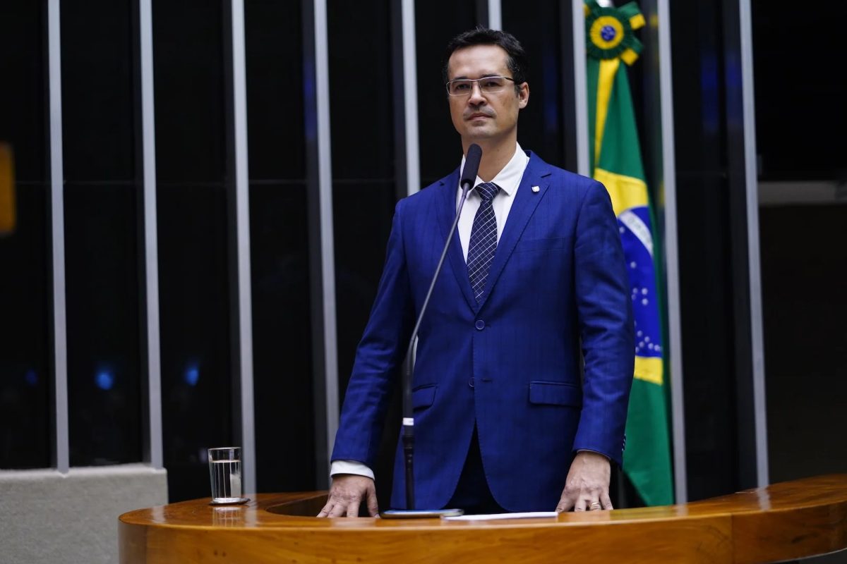 TSE suspende campanha de Dallagnol ao Senado