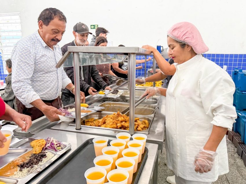 Restaurantes populares de Paranaguá servem 32 mil refeições por mês