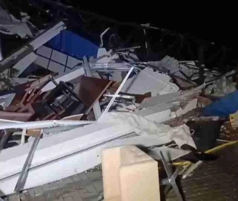 Vendavais violentos causam morte e viram aviões no Paraná