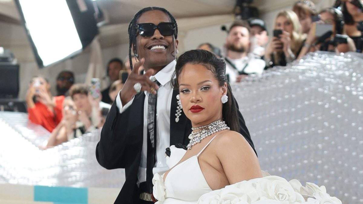 A$AP Rocky diz que se arrependeu de contar que Rihanna estava gravando música nova