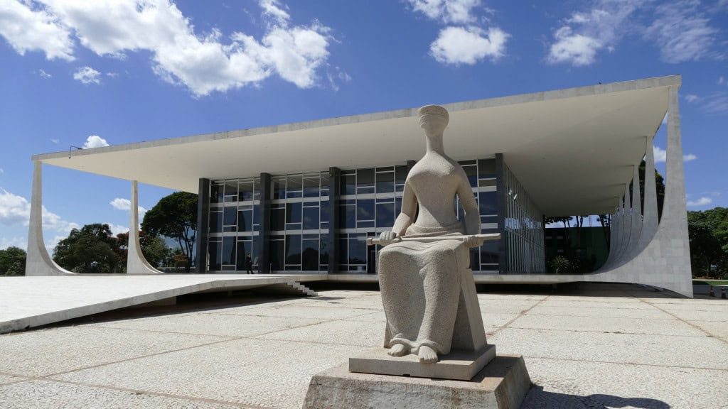 AGU muda de ideia e pede ao STF que derrube marco legal das bets