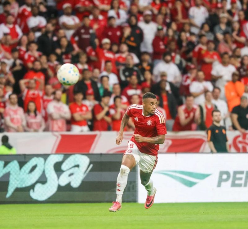 Alerrandro vira pilar do Inter com Eduardo Baptista no Brasileirão