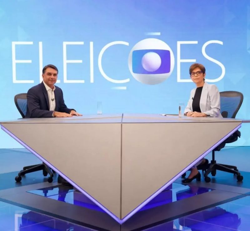 Flávio Bolsonaro aposta em ataques a Lula durante sabatina na TV