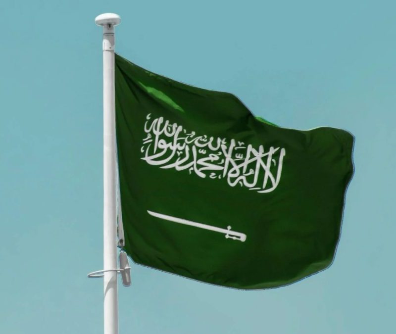 Ataque a aeroporto na Arábia Saudita deixa 12 mortos e centenas de feridos