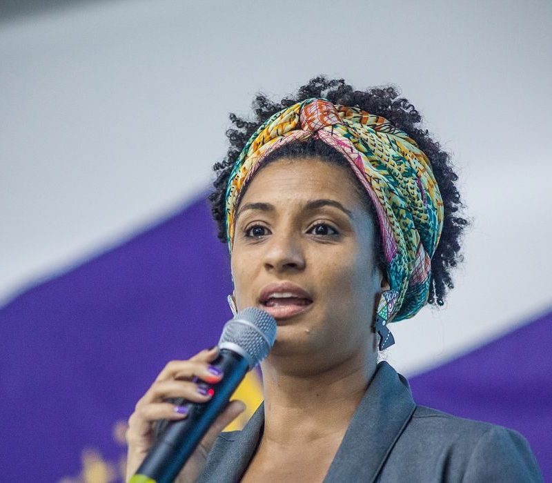 Apoiadores de Flávio Bolsonaro ironizam morte de Marielle Franco no Rio