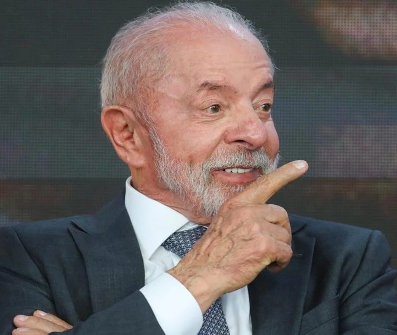 Campanha de lula prepara cartas para católicos e evangélicos visando diálogo