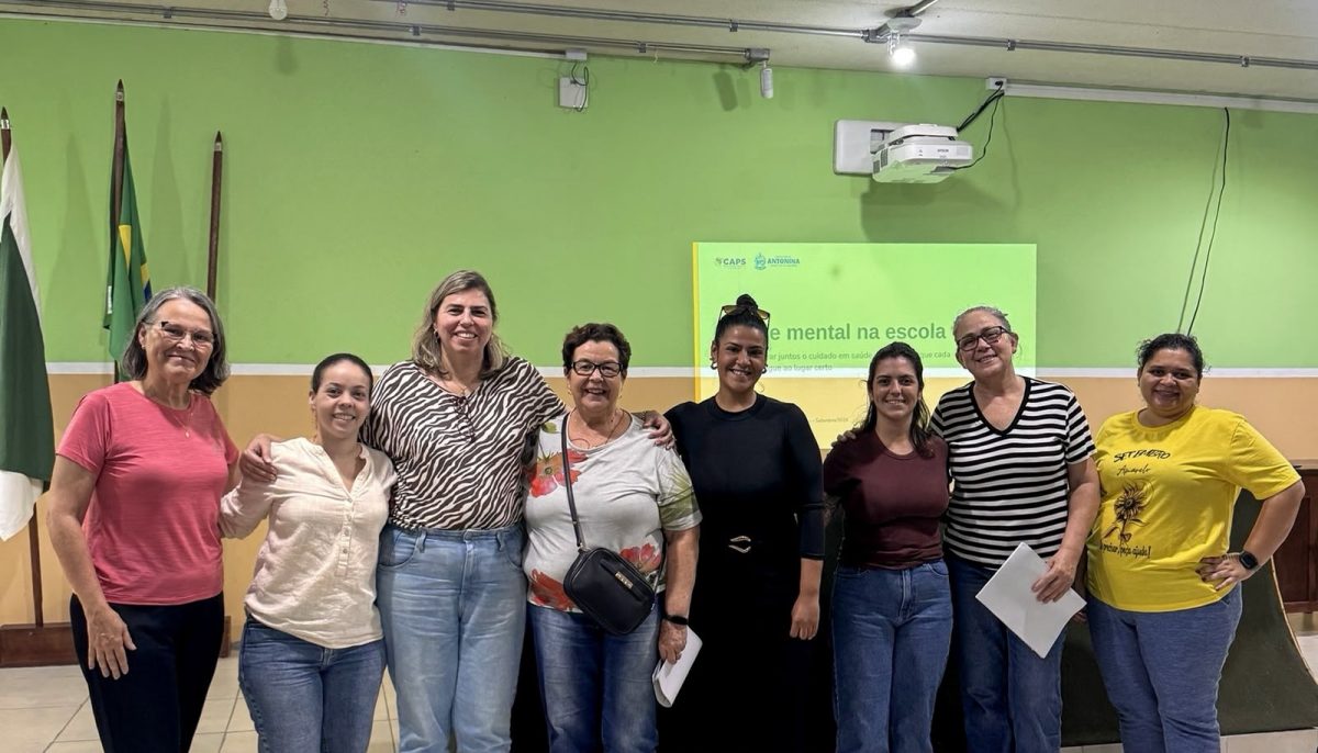 CAPS de Antonina encerra ações do Setembro Amarelo em um encontro com pedagogas da rede estadual