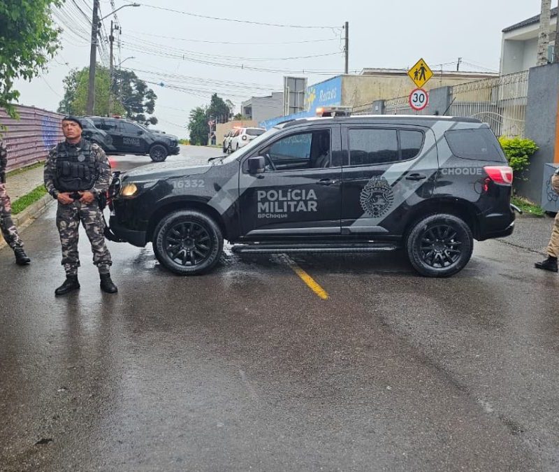 Carta deixada por homem que fez reféns em CMEI de Curitiba é autêntica, diz PM