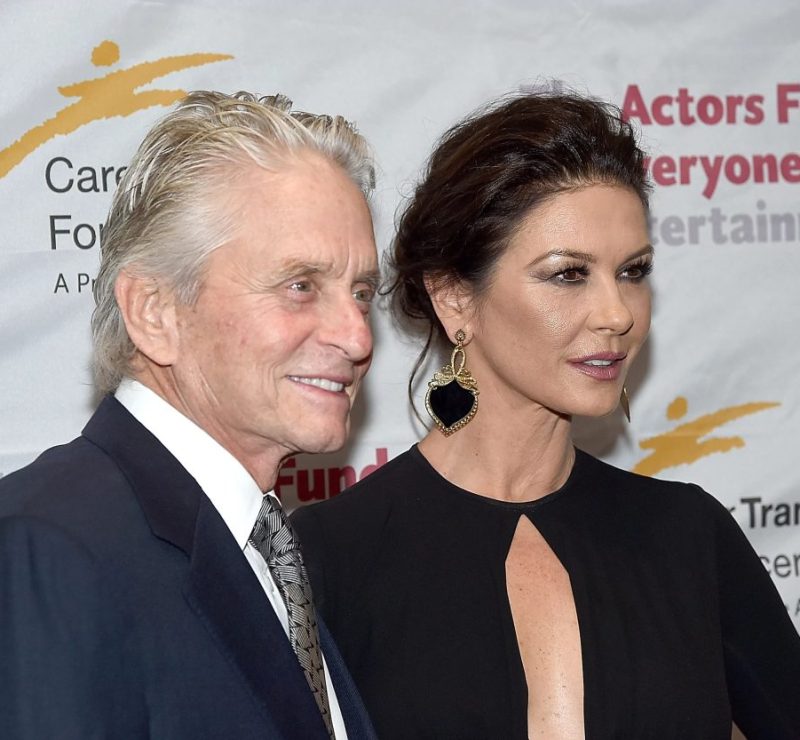 Catherine Zeta-Jones revela se leu autobiografia de Michael Douglas