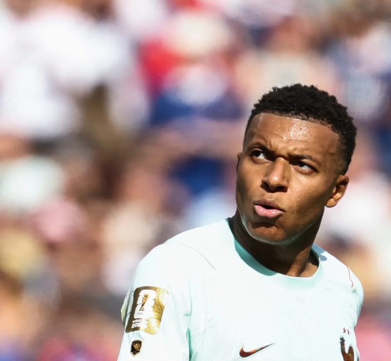 China suspende LaLiga após meme de Mbappé com ditador chinês