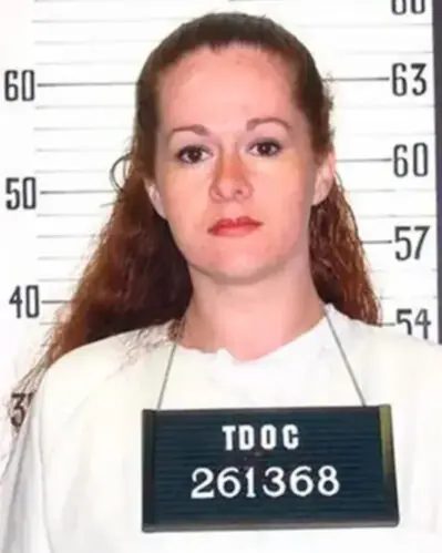 Christa Pike recupera os movimentos após execução falha nos EUA