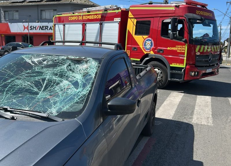 Ciclista fica ferido após batida com carro em Paranaguá