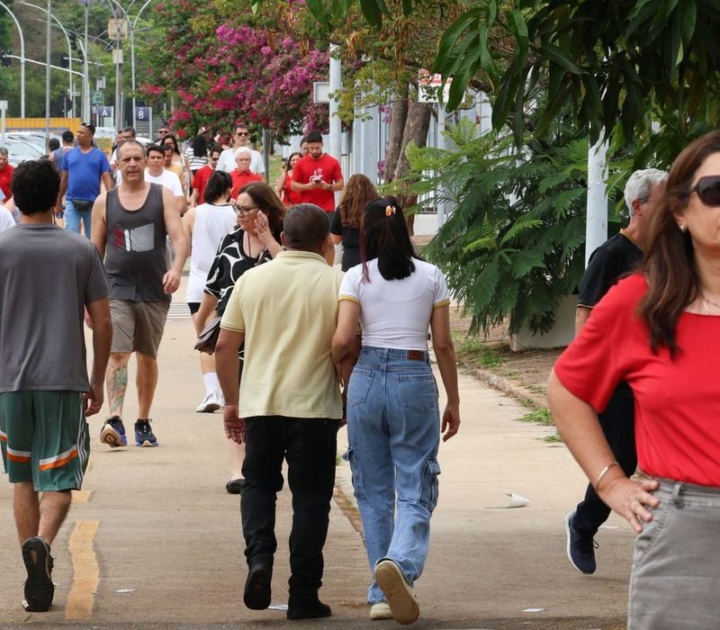 Violência política atinge recorde e foca em mulheres