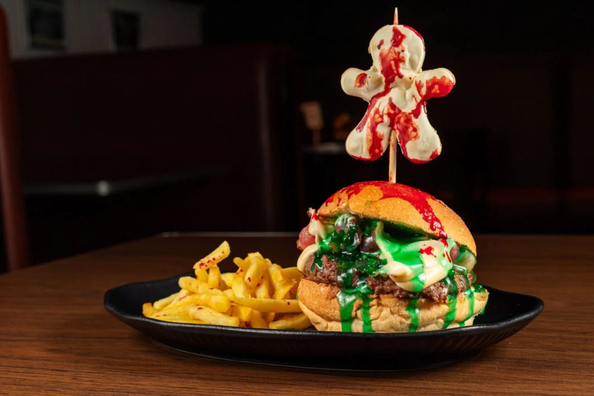 Mustang Sally lança menu de halloween em Curitiba com drinks e hambúrgueres temáticos