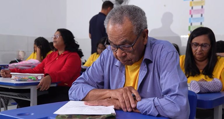 Eja transforma vidas e garante direito à alfabetização de adultos