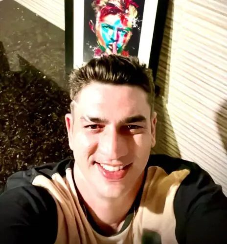 Compositor explica por que Joelma mudou letra de sucesso da Banda Calypso
