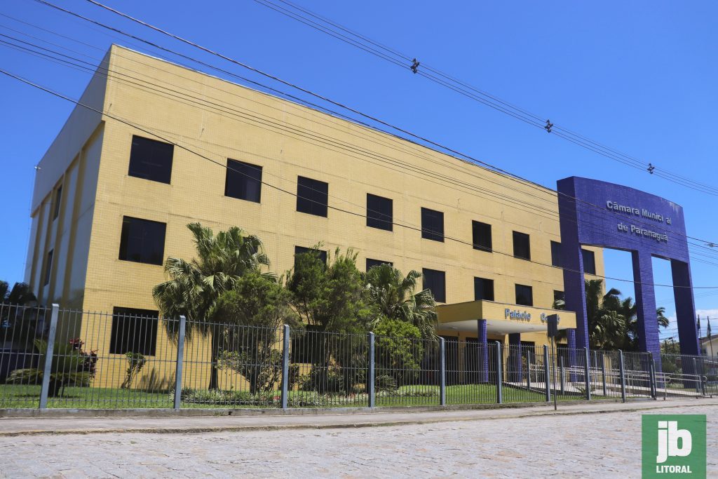 Concurso da Câmara de Paranaguá avança com 20 vagas imediatas; saiba o que já foi definido