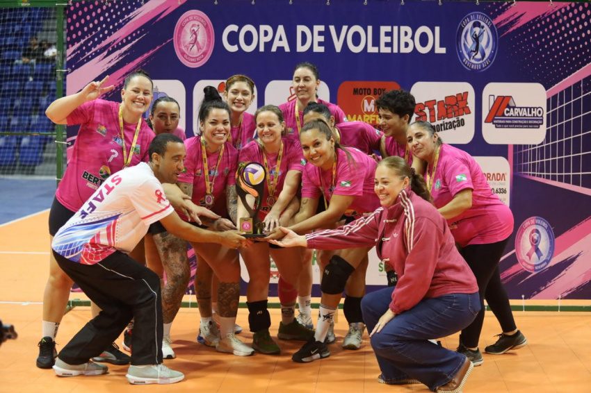 Copa de Voleibol une prevenção ao câncer e solidariedade em Paranaguá