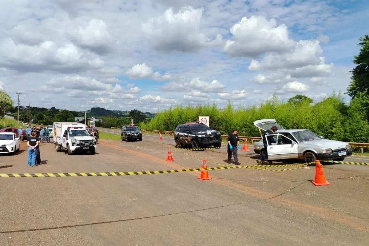 Corpo esquartejado encontrado em carro no Paraná pode ter relação com 'tribunal do crime' e disputa entre facções, diz polícia