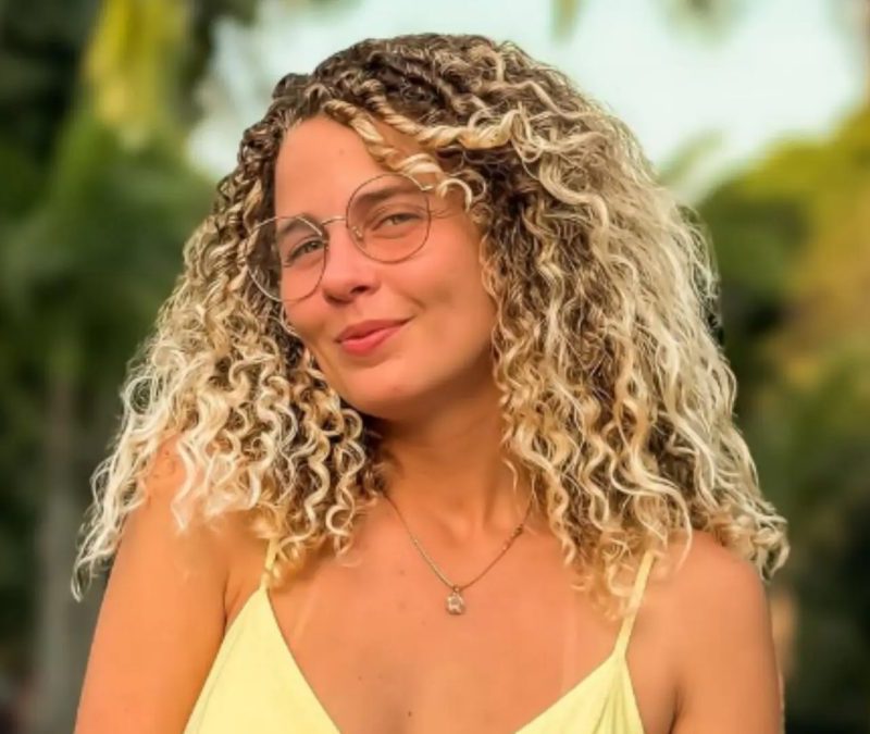 Debby Lagranha passa por cirurgia após necrose causada por picada de aranha: “Chorei de dor”; assista Debby Lagranha passa por cirurgia após necrose causada por picada de aranha e desabafa: “Chorei de dor” (Foto: Reprodução/ Instagram)