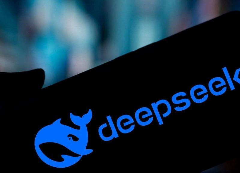 DeepSeek libera código do DeepInfer para IA mais rápida e barata