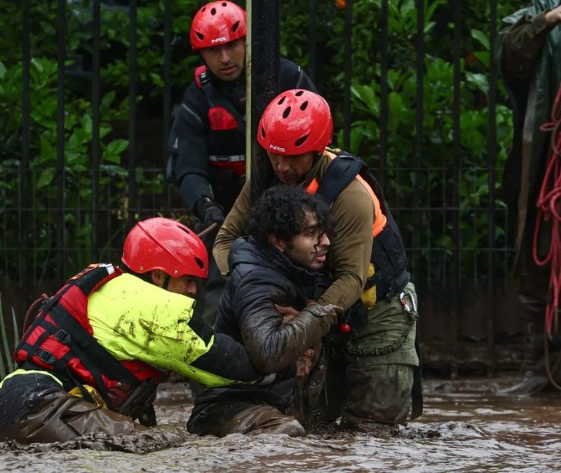 Santiago do Chile sofre destruição após aluvião atribuído ao El Niño