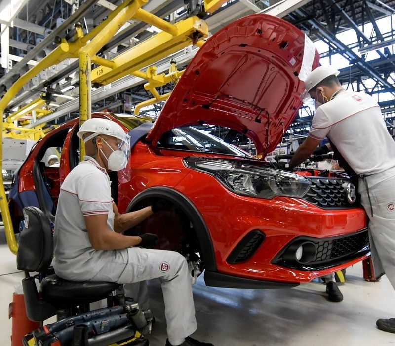 Desemprego cai para 5,2% no terceiro trimestre e atinge menor marca desde 2012