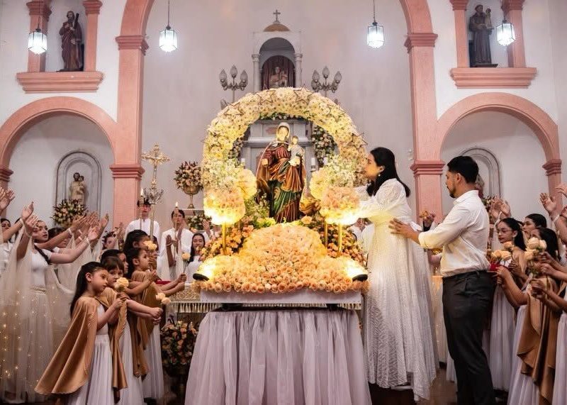Paranaguá celebra feriado da padroeira com procissão e bolo gigante